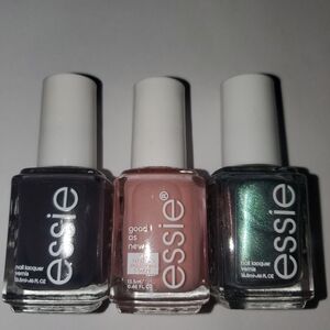 3 Essie Nail Polish